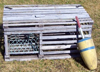 Flat top wooden lobster trap